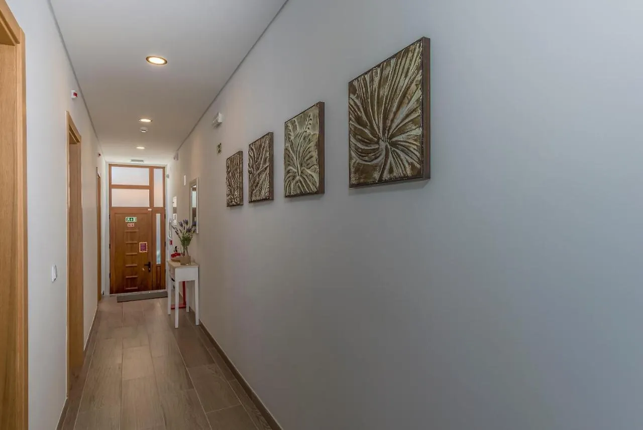 Flh Faro Central House With Terrace بيت للعطل